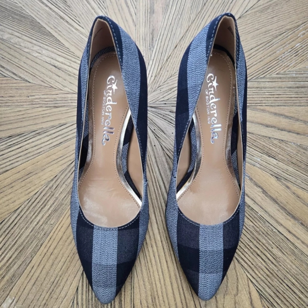 Cinderella of Boston Ventura Gray White Black Stripes Tall Heels Shoe Sz 3.5 M